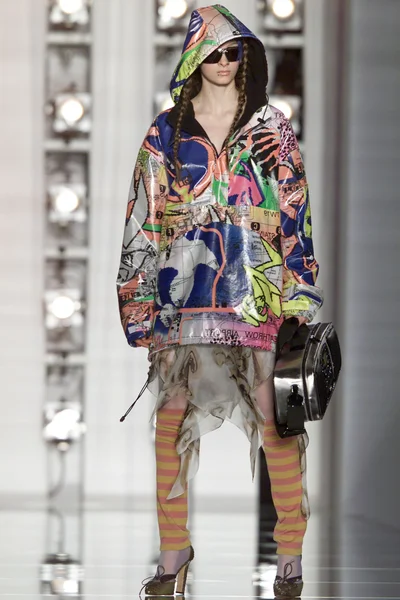 Look 2